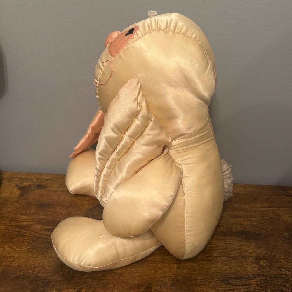 Toni’s Corner Vintage Satin‎ Bunny Rabbit Nursery Decor 1950s Large - Picture 3 of 12